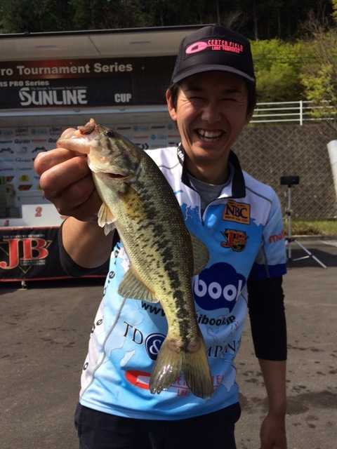 {31AF3398-06F1-4F0B-AE4C-26A7E3CCFDBA}