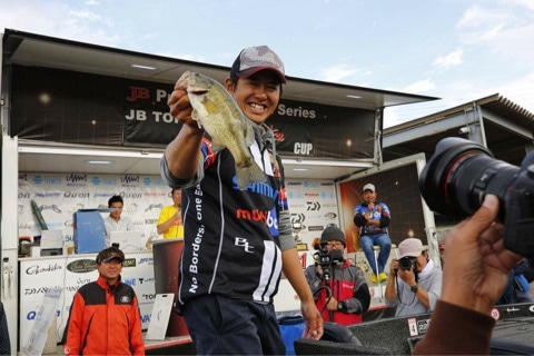 {DE927D45-62A1-4E6A-A561-9D49CFF0D521}