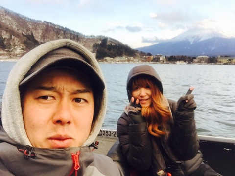 {40B8FE50-68B6-4507-AB79-83D75868A155}