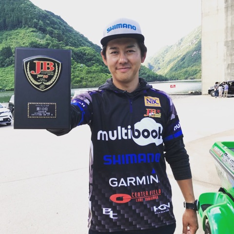 {FD17D31C-3141-427C-94D8-1393F87F13A1}