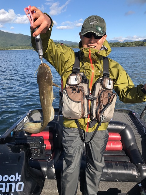 {5FBB1E95-D716-436B-A0EE-2610B55ADD80}