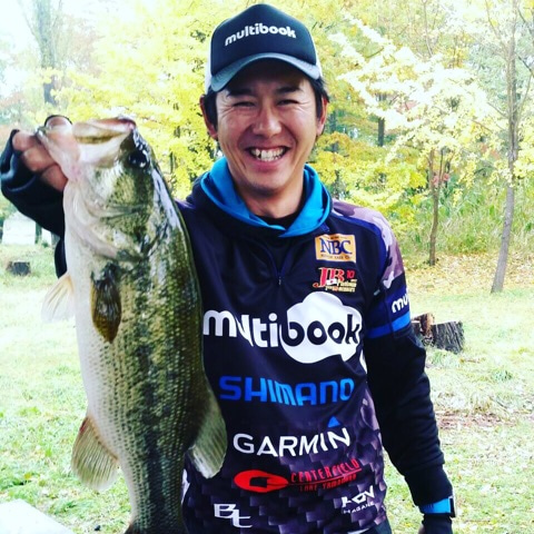 {B9C18D74-4CC6-484B-B3C0-F60CE7A609AD}