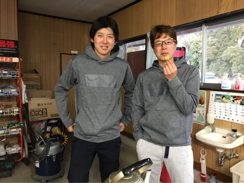 {A1C7F916-AF02-4AF1-8442-3FB53DEAE40D}